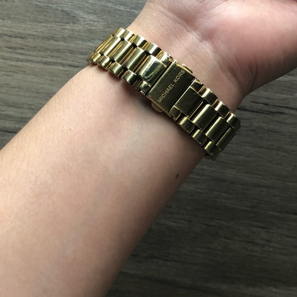 ❤️SOLD❤️ Michael Kors Watch - Picture 8 of 8